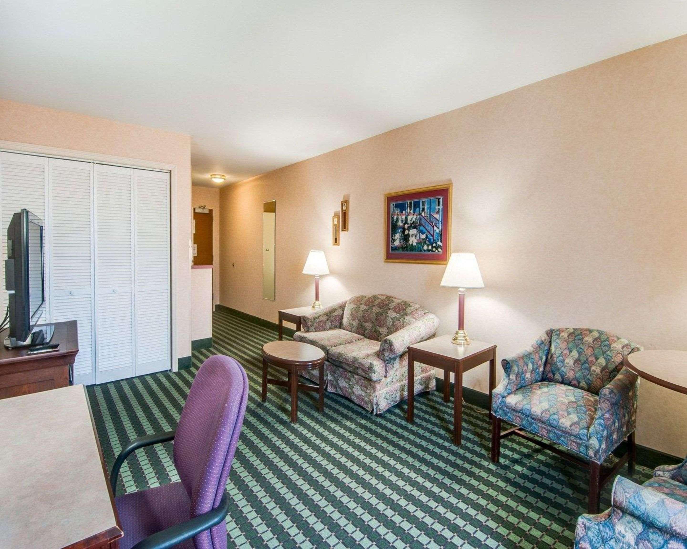 Comfort Inn Airport Roanoke Exterior foto