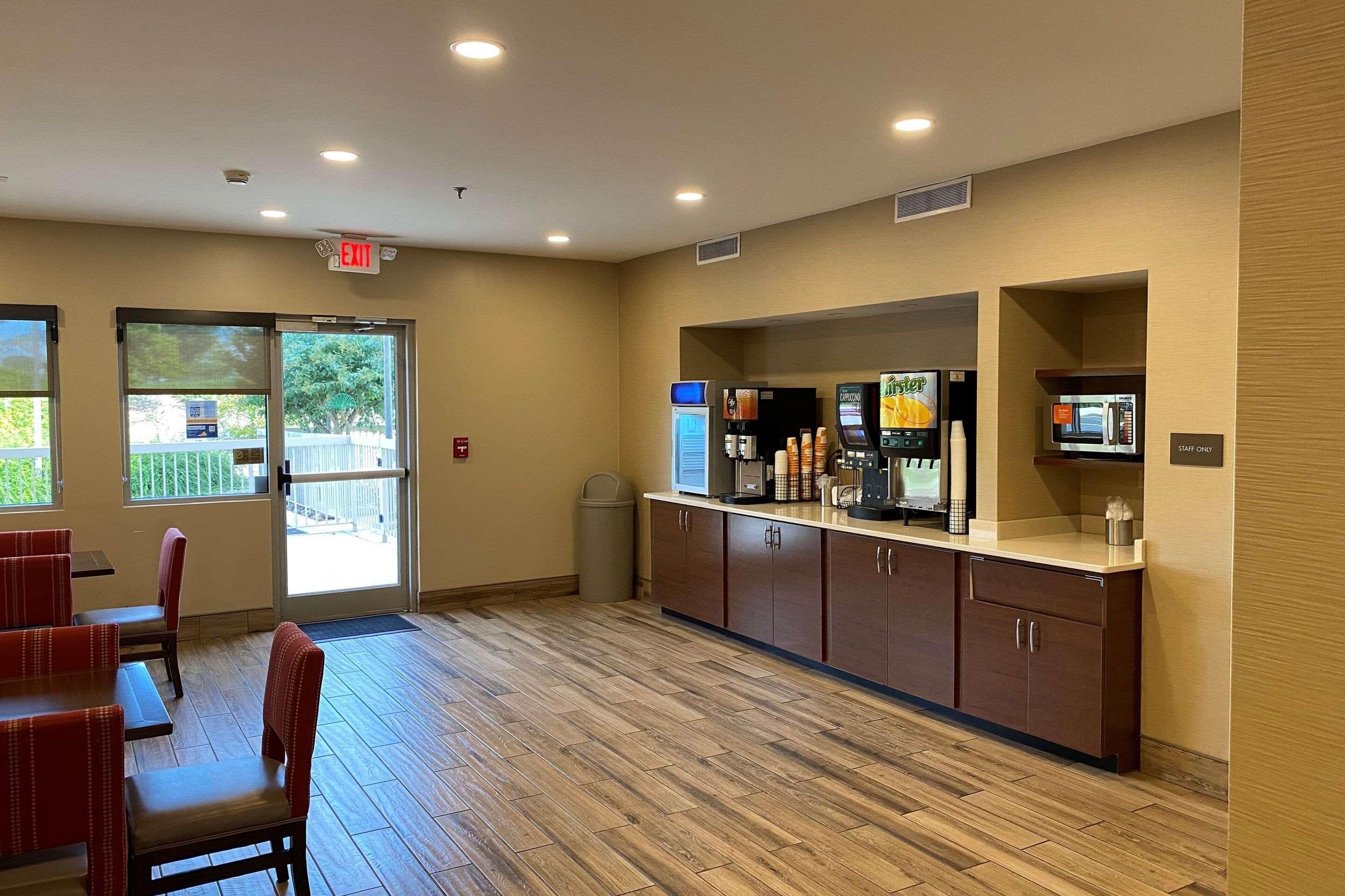 Comfort Inn Airport Roanoke Exterior foto
